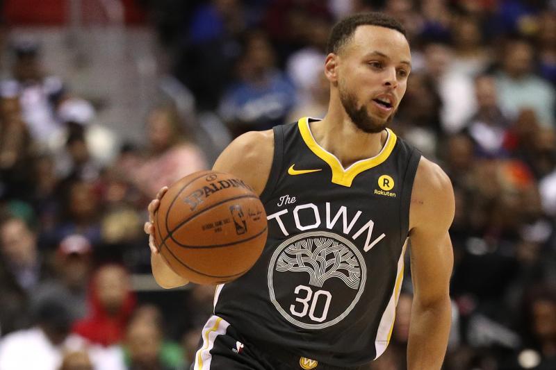 包含球队整体实力爆发，连胜势头愈发明显的词条