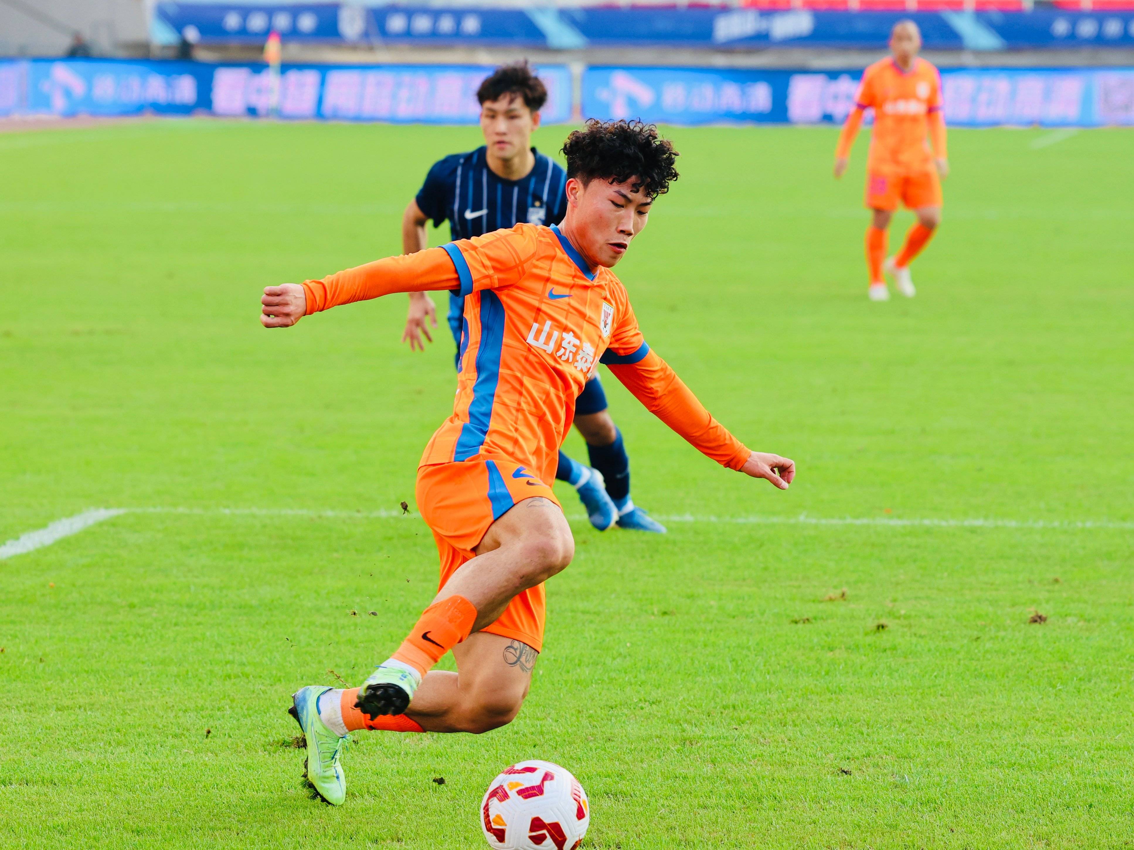 山东泰山客场战胜沈阳斯科特，保持不败纪录的简单介绍