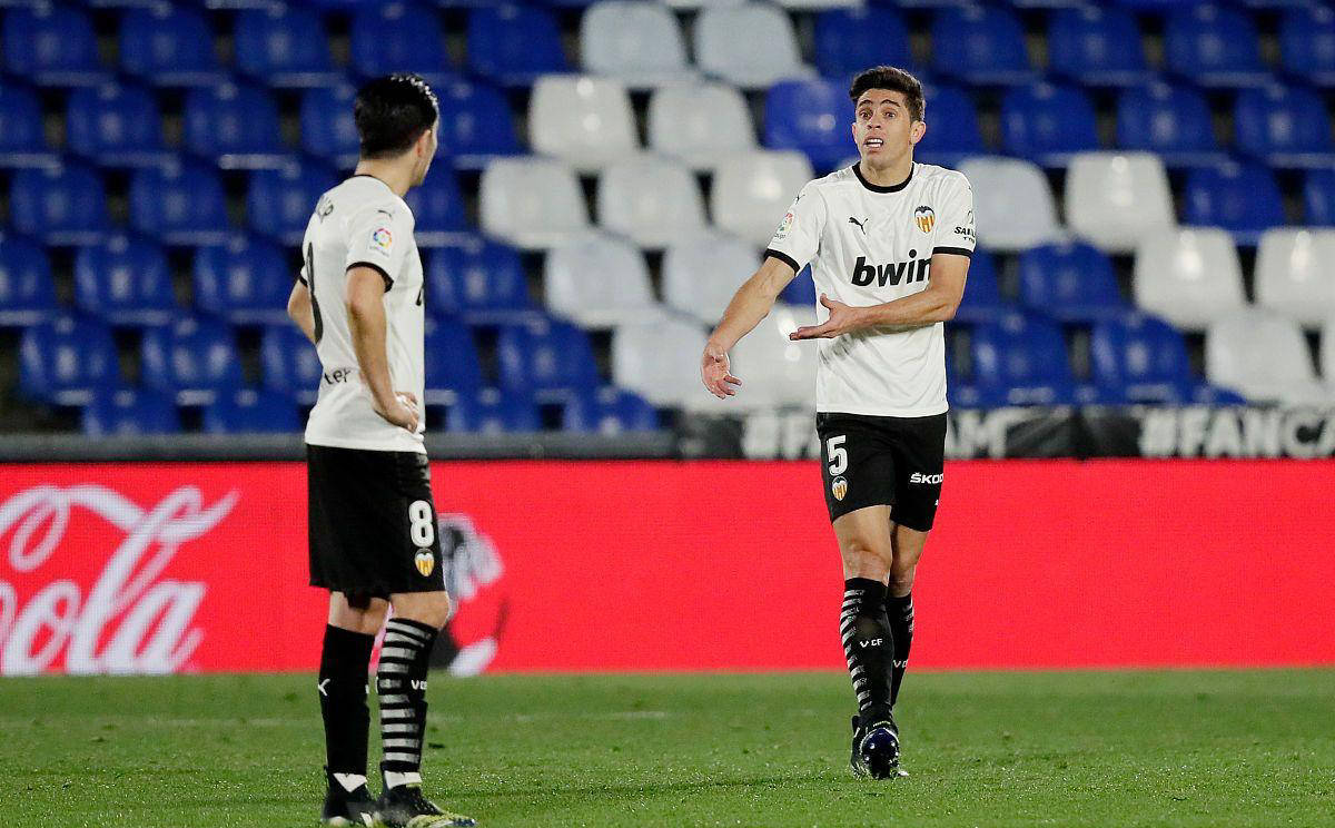 乐动体育-国际比赛场地：巴伦西亚表现抢眼斩获晋级的简单介绍